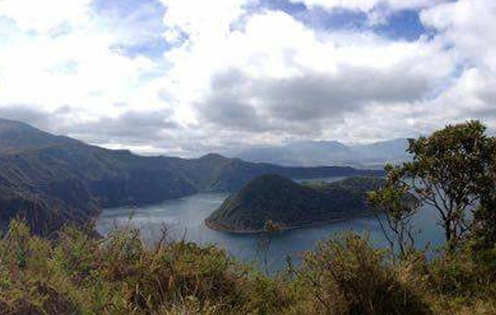 things to do in Otavalo: Cuicocha lake