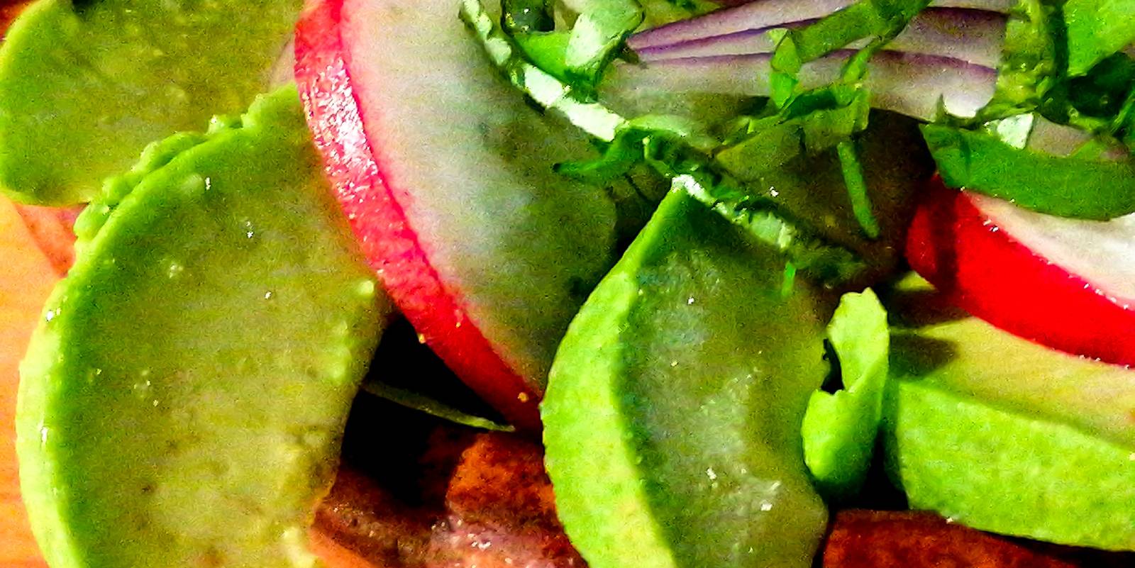 fresh salads avocado